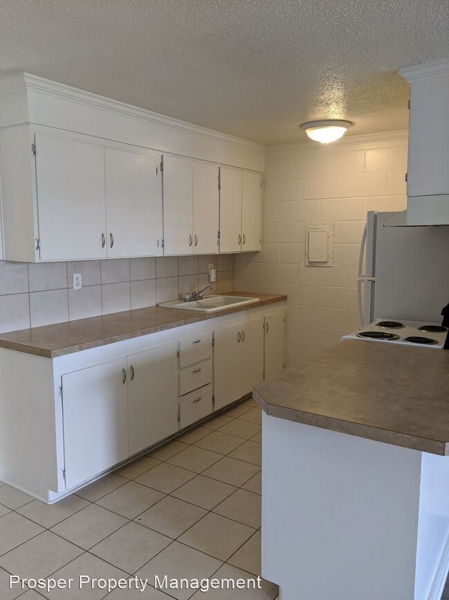 Building Photo - 40410 Meridian E