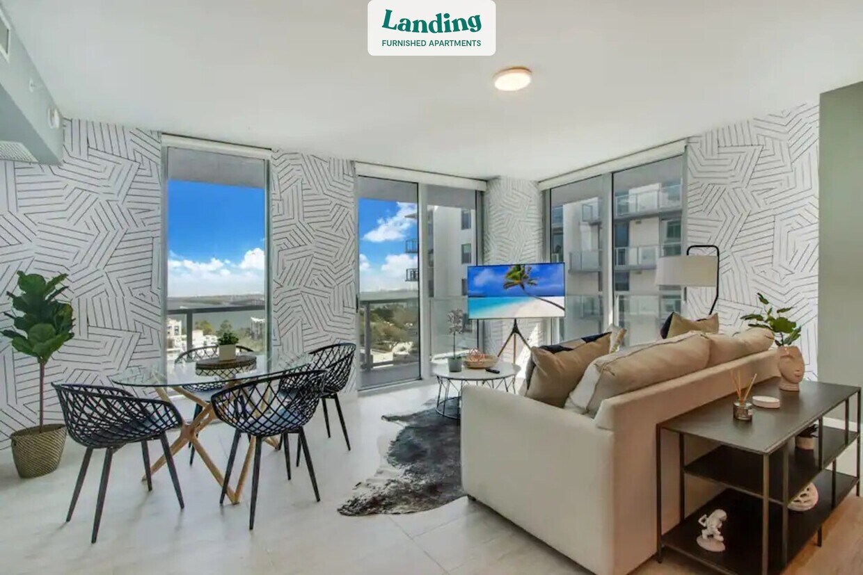 Foto principal - 3900 Biscayne Blvd