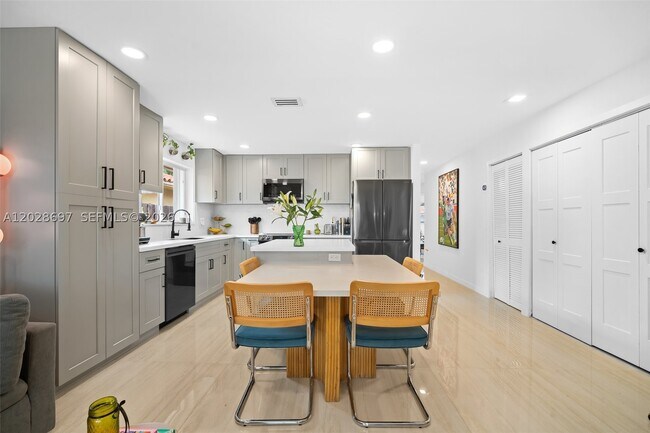 Foto del edificio - 2231 SW 63rd Ave