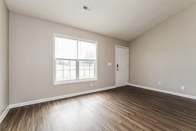 Building Photo - 357 Ogburn Rd