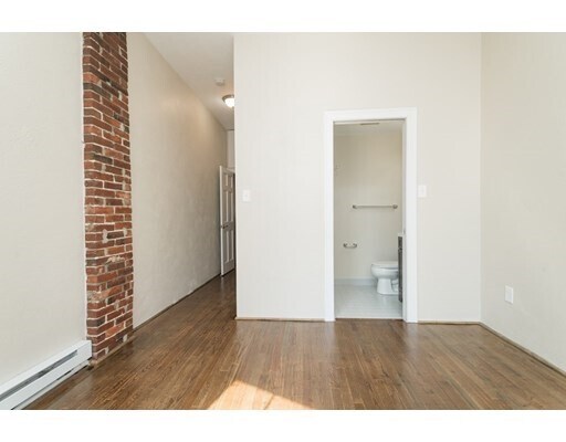 Foto del edificio - 34 Shurtleff St