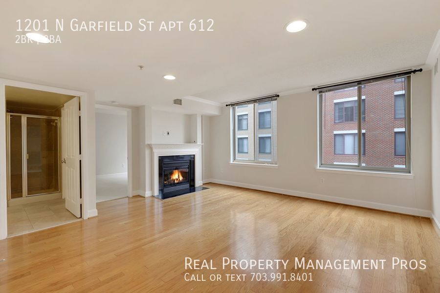 Primary Photo - *COMING SOON* Beautiful Clarendon Condo in...