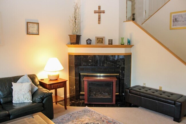 Foto del edificio - 4 Rocky Point Ln