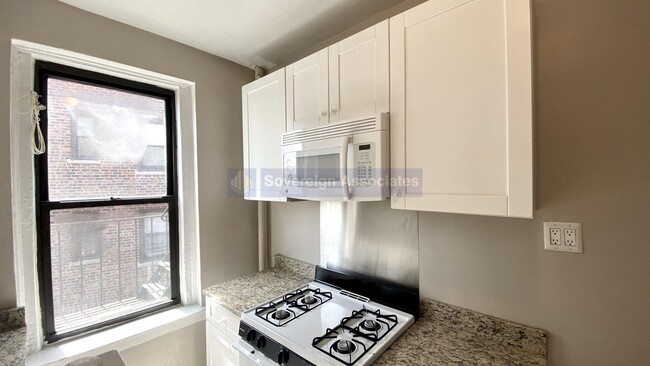 Building Photo - 108 Park Terrace East