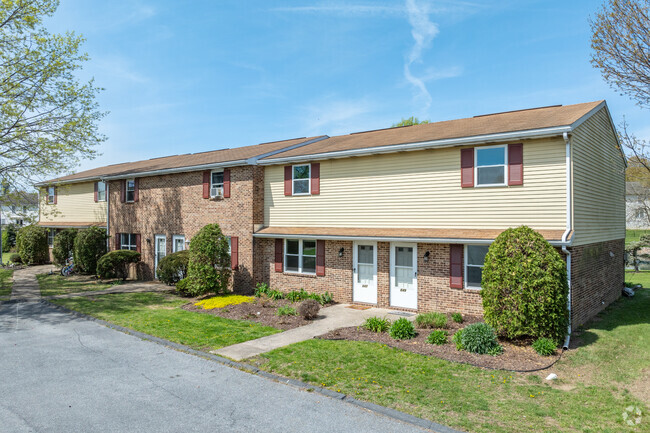 Building Photo - Gatesway Townhouses