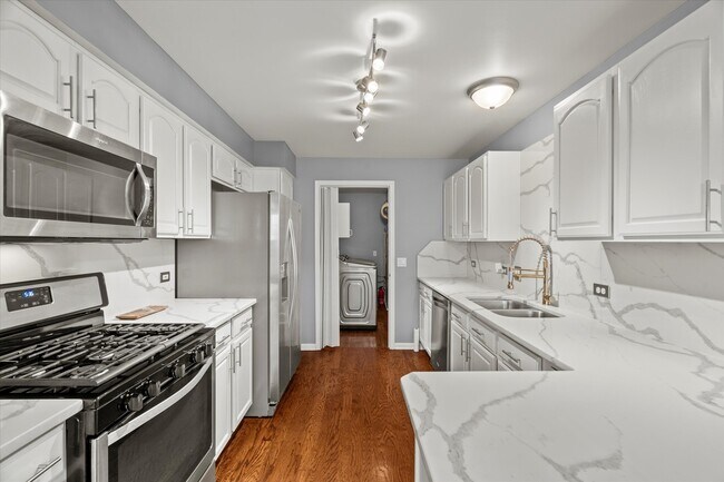 Foto del edificio - 2432 Wilton Ln