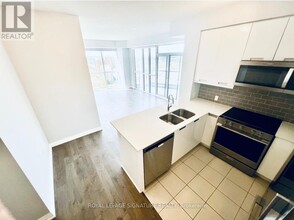 Building Photo - 35 Watergarden Dr