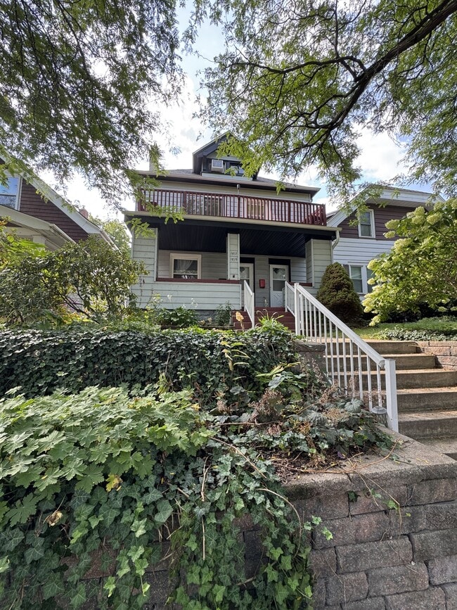 Building Photo - 1817 E Rusk Ave