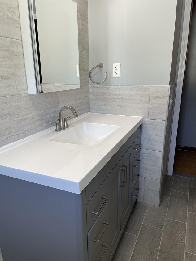 Foto principal - 76 Highland Ct