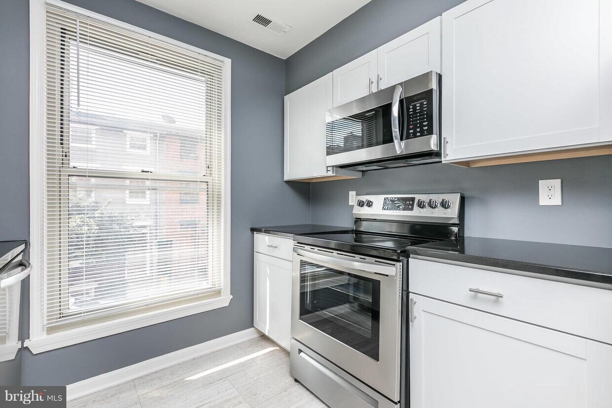 2 E Wheeling St Unit 210, Baltimore, MD 21230 Apartment for Rent in Baltimore, MD