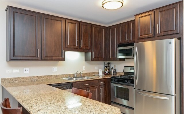 Kitchen - 630 N State St