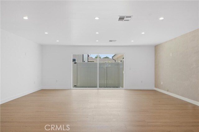 Foto del edificio - 17150 Mayall St