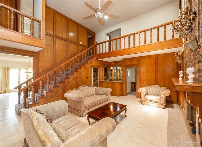 Building Photo - 36 Neuhaus Dr