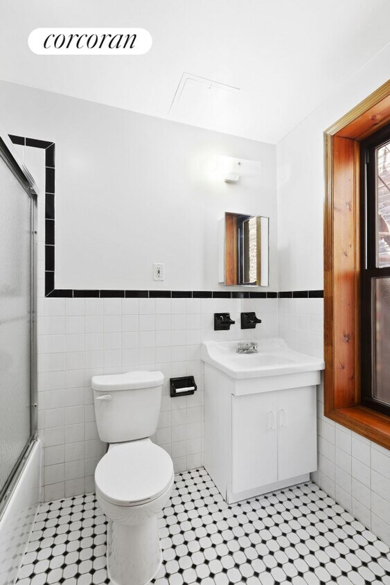 Foto del edificio - 242 E 85th St