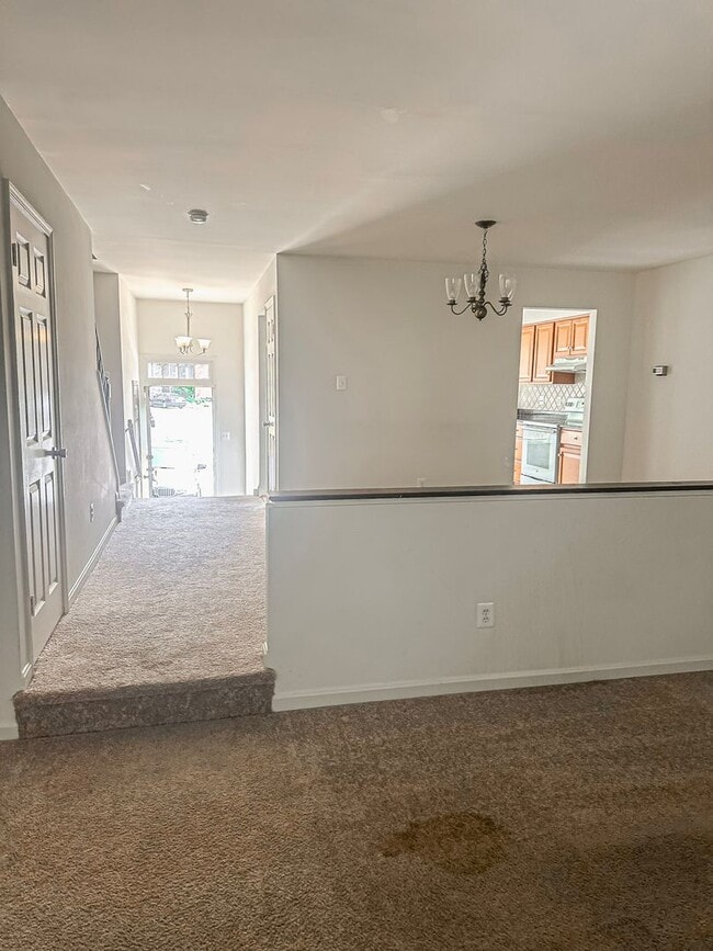 Building Photo - Charming 4 Bedroom 2.5 Bathroom Brick Town...