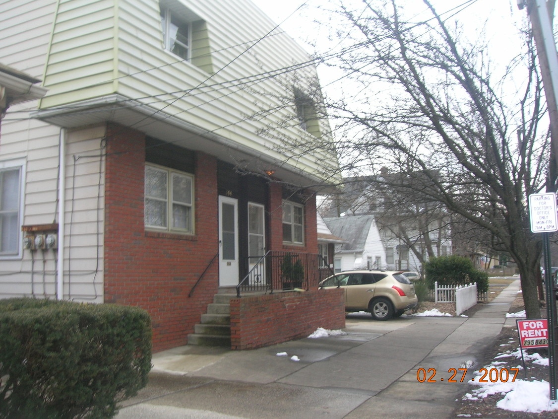 104 Lakeview Dr, Collingswood, NJ 08108 Apartments in Collingswood