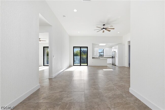 Foto del edificio - 1119 NW 28th Pl