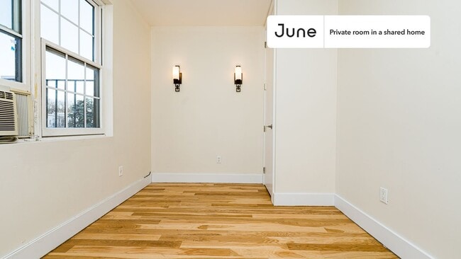 Foto del edificio - Room in Shared 4 bed/1 bath home