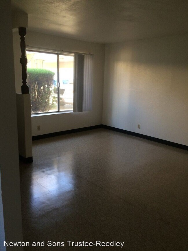 Foto del edificio - 972 N Sunset Ave