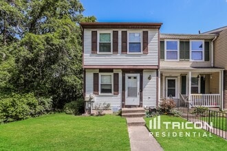 Building Photo - 7610 Fairbanks Ct Building Photo - 7610 Fairbanks Ct