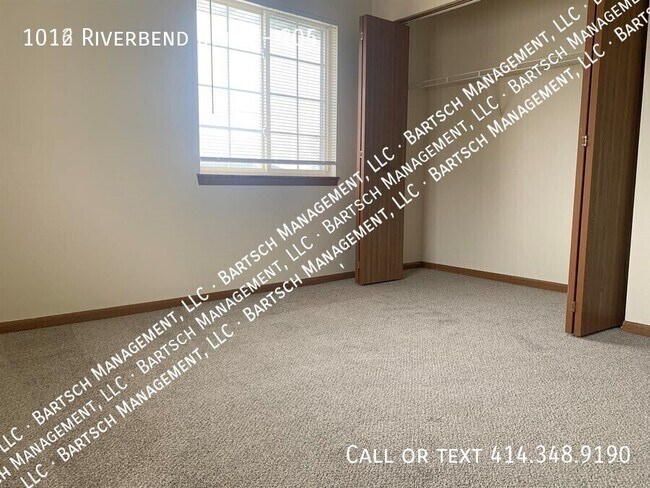 Foto del edificio - 1016 Riverbend Dr