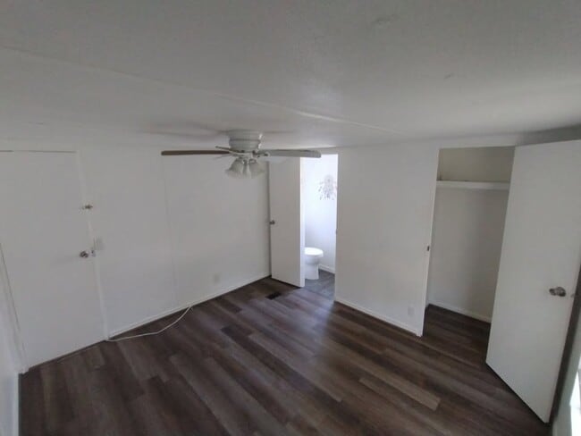 Foto del edificio - 2702 NW 50th Ave