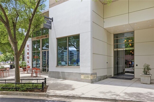 Foto del edificio - 1100 Howell Mill Rd NW