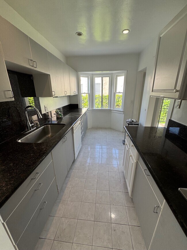 Foto del edificio - 2217 Selby Ave