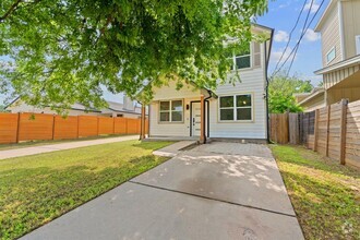 Building Photo - 7204 Carver Ave