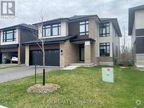 Building Photo - 302 Shuttleworth Dr.