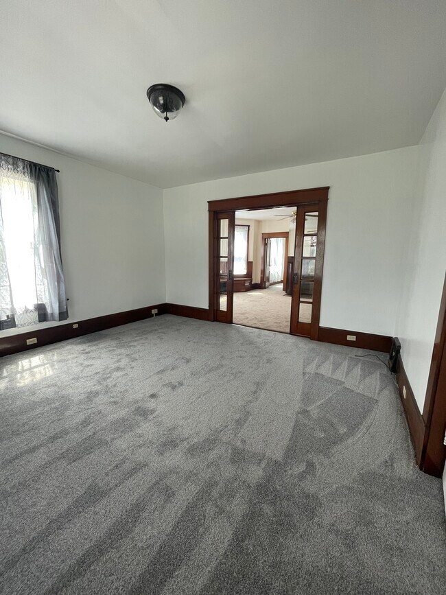 Bedroom/den/office/parlor - 377 Lawson Ave