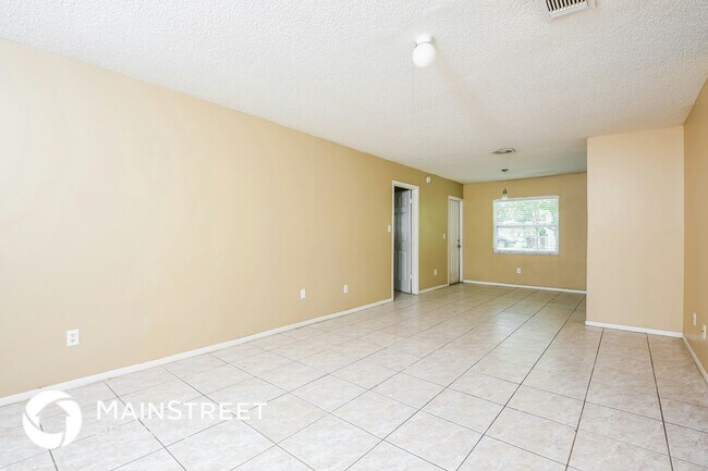 Foto del edificio - 402 W 17th St