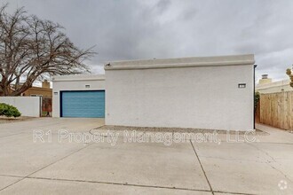 Building Photo - 2113 Chelwood Park Blvd NE