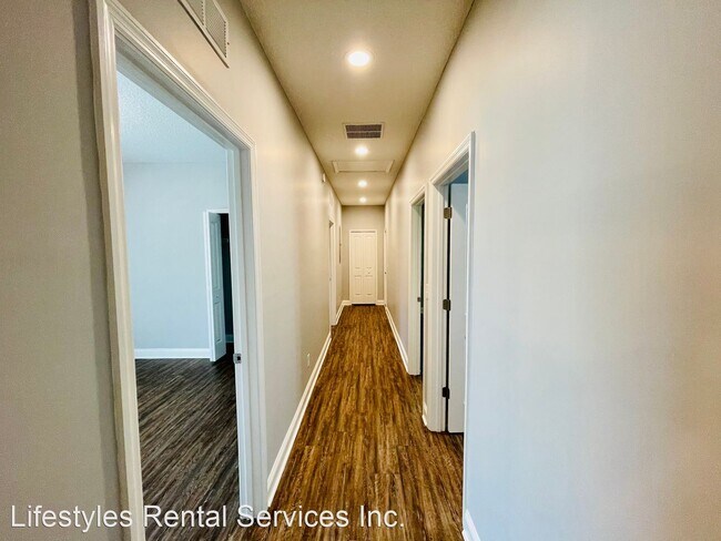 Foto del edificio - 3 br, 2 bath House - 6630 Zora Street