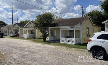 Building Photo - 820 W Point Rd