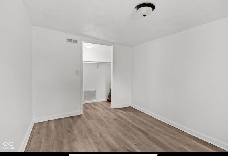Foto principal - 1842 W Kessler Blvd N Dr