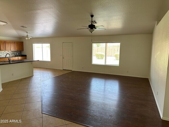 Foto del edificio - 2213 S Tucana Ln