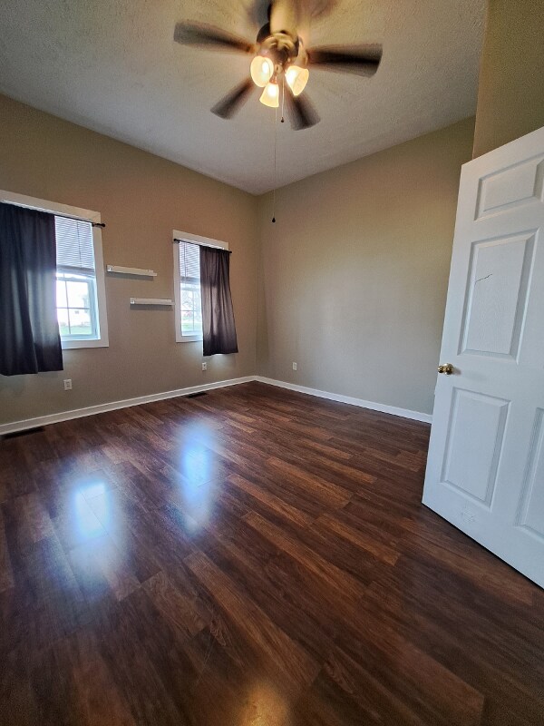 Building Photo - 112 W Dayton Dr