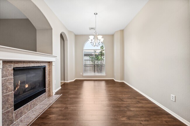 Foto del edificio - 17218 Double Lilly Dr