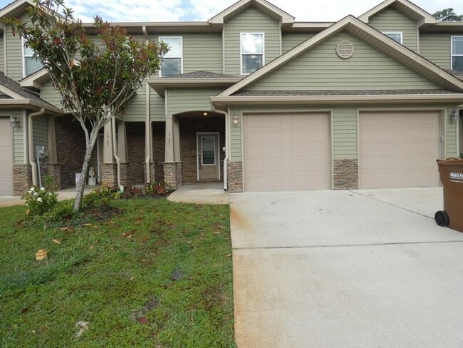 Building Photo - 1737 Sound Haven Ct