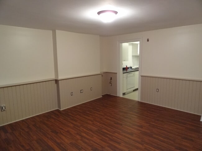 living room - 5 Henry Johnson Blvd