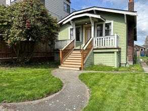 Building Photo - 540 N 67th St