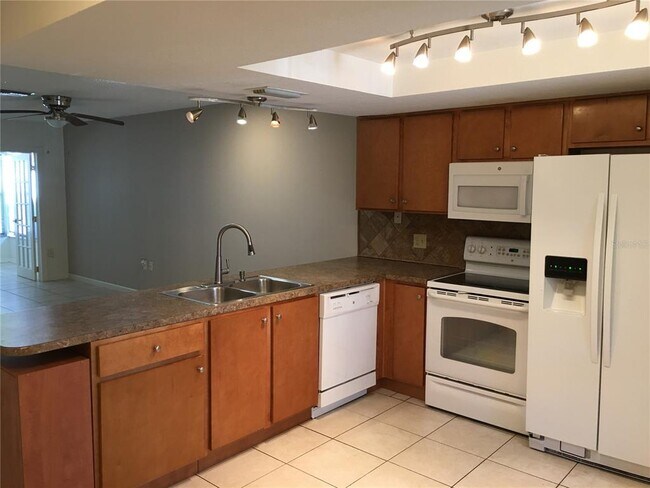 Building Photo - 2145 Corbin Pl