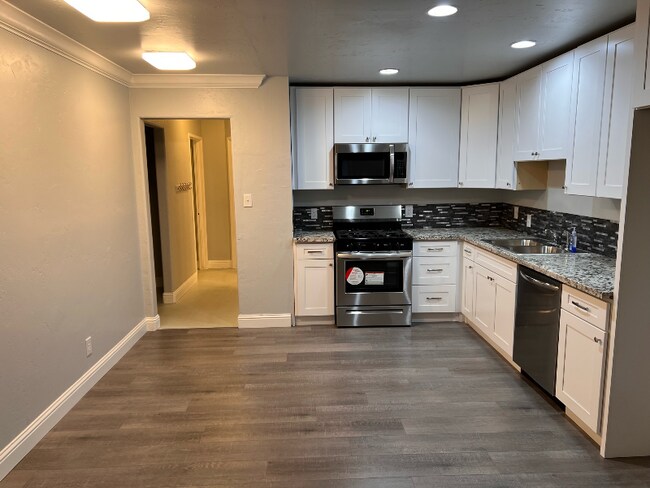 Foto del edificio - 642 A St