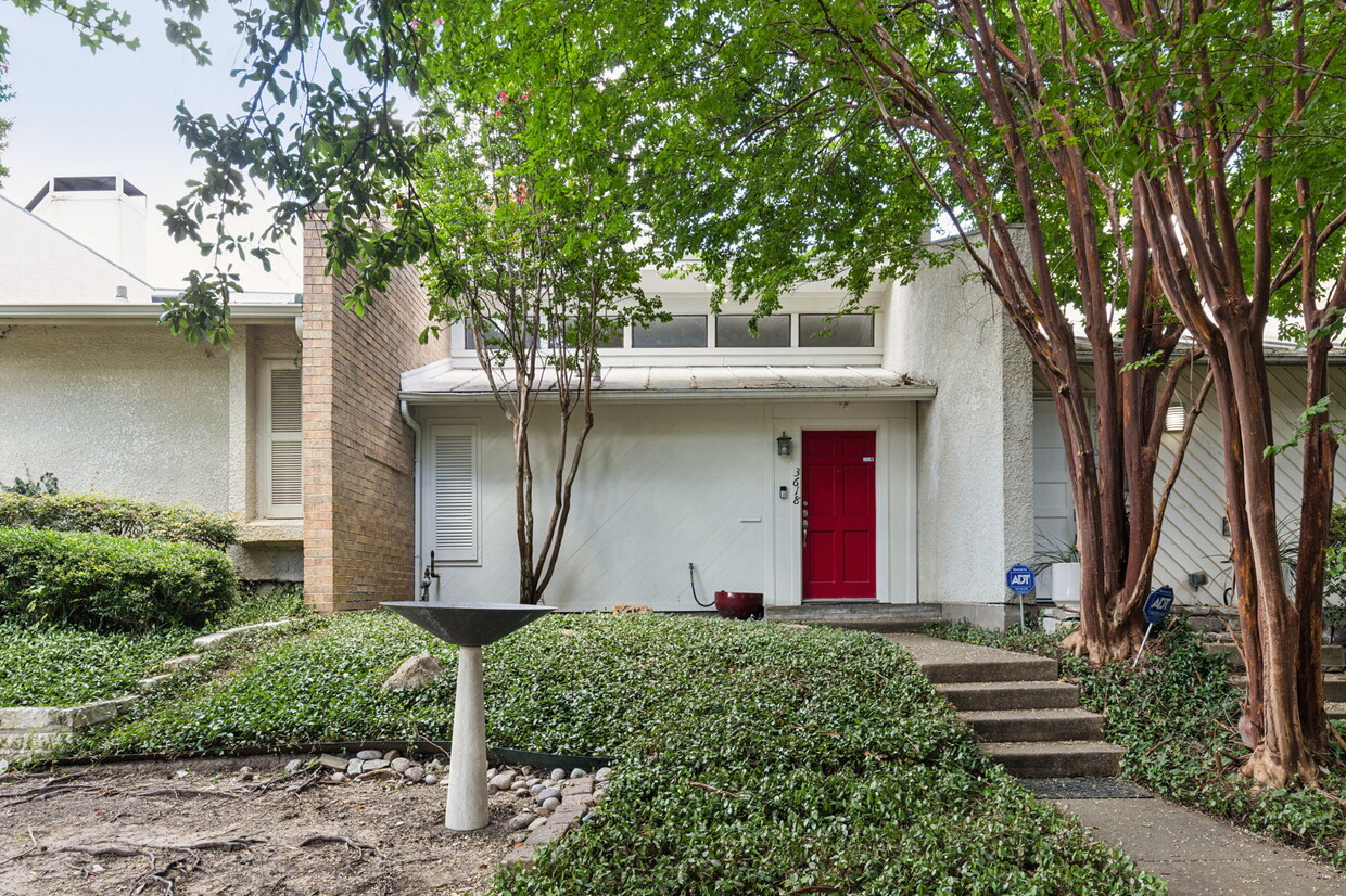 Primary Photo - 3618 Routh St