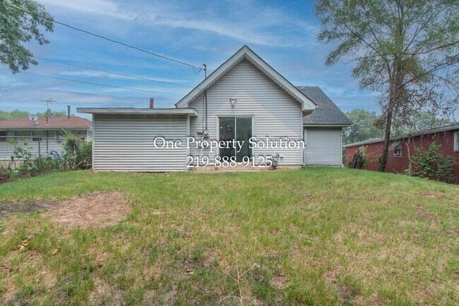 Building Photo - 3133 W 21st Pl