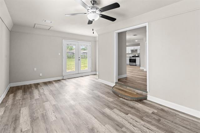 Building Photo - 5860 Tracyne Dr