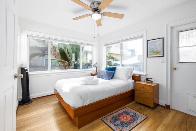 Building Photo - 525 S Tremont St