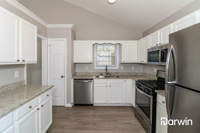 Building Photo - 138 Paradise Way, Douglasville, GA 30134