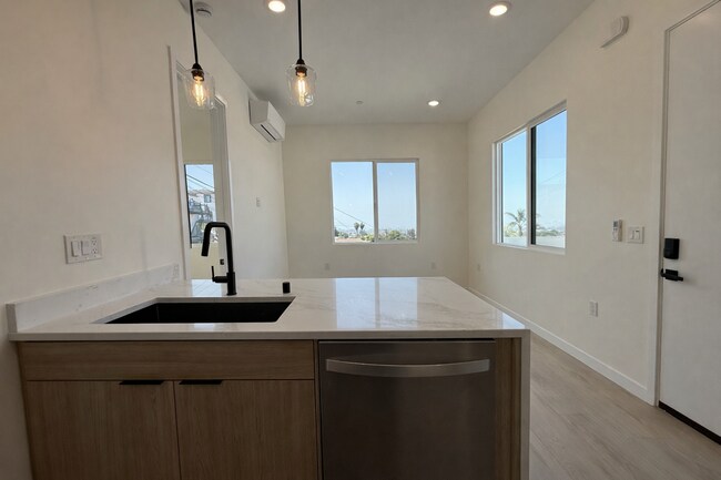 Building Photo - Modern Valencia Hills Home with Views | San Diego